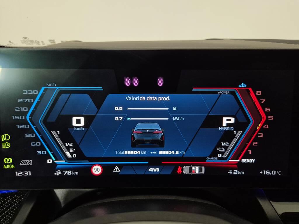 BMW M5 4.4 727cv auto