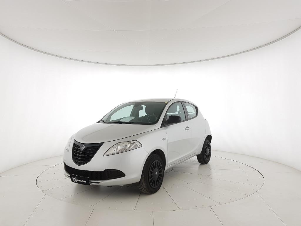Lancia Ypsilon 0.9 t.air Gold ecochic metano 80cv