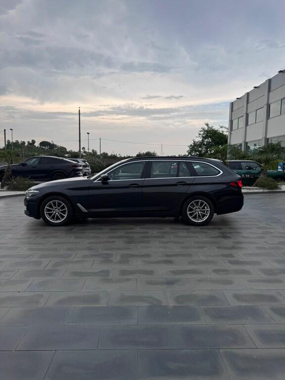 BMW Serie 5 520d Touring mhev 48V xdrive Business auto
