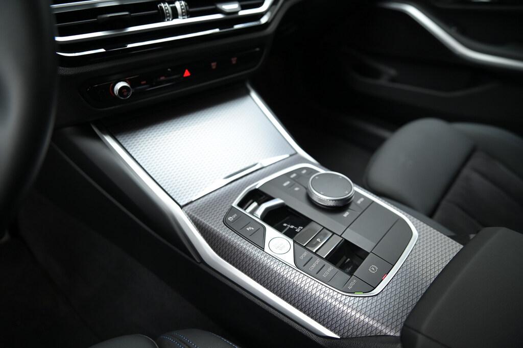 BMW Serie 3 320d Touring mhev 48V Msport auto