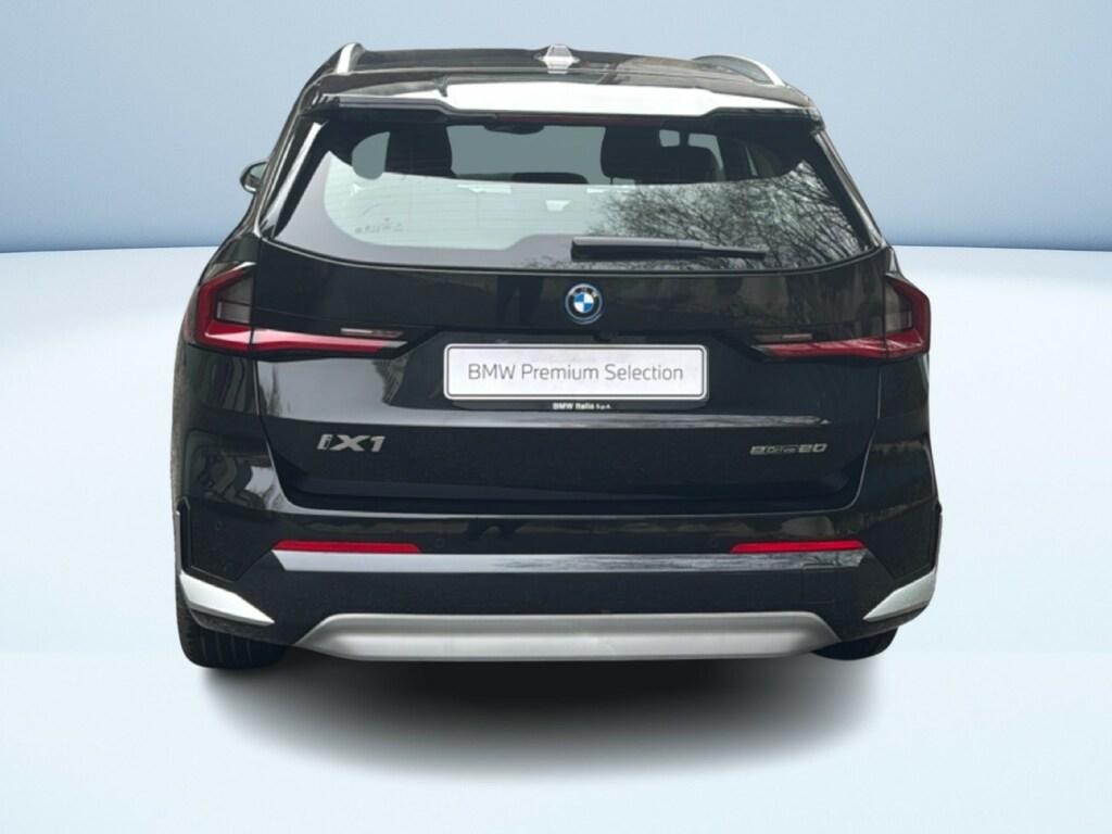 BMW iX1 edrive 20 X-Line