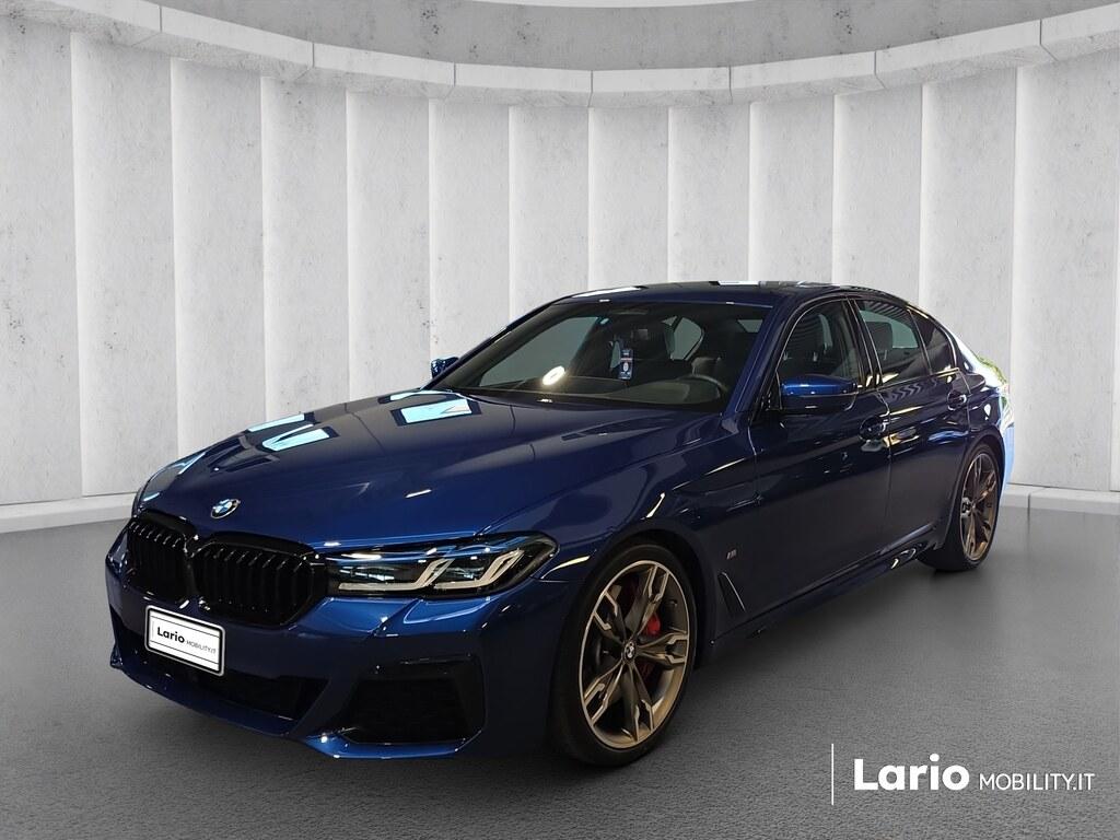BMW Serie 5 M M550i mhev 48V xdrive