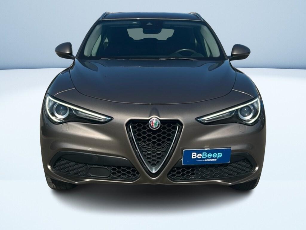 Alfa Romeo Stelvio 2.2 t Executive Q4 190cv auto my19