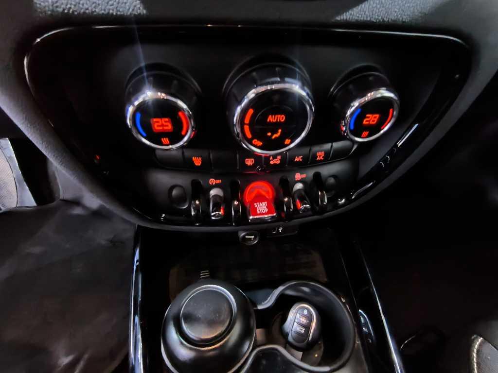 Mini Cooper D Clubman 2.0 Cooper D Business Steptronic
