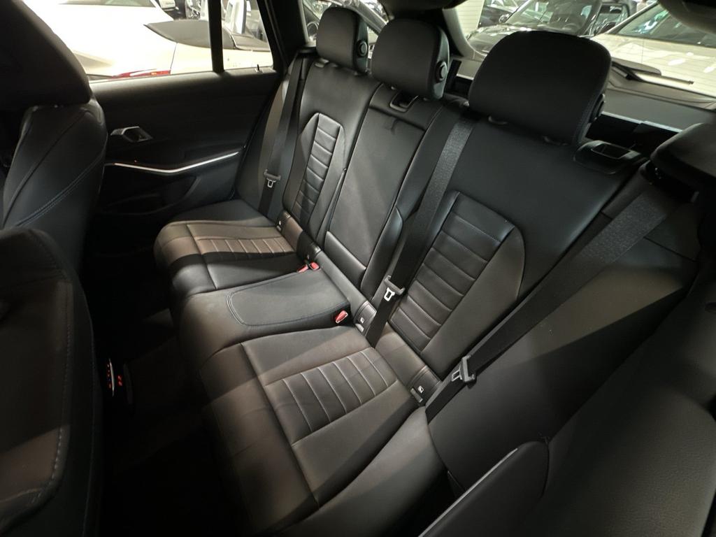 BMW Serie 3 318d Touring mhev 48V Msport auto