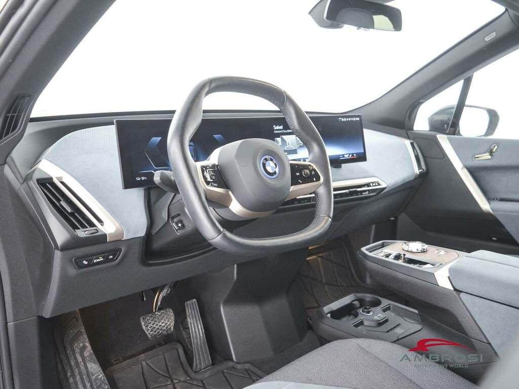 BMW iX xdrive40 pacchetto sportivo