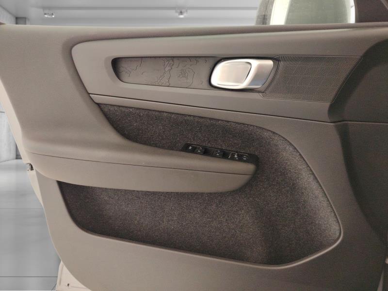 Volvo XC40 2.0 b3 Essential auto