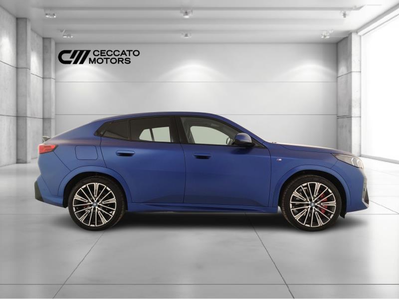 BMW iX2 xdrive 30
