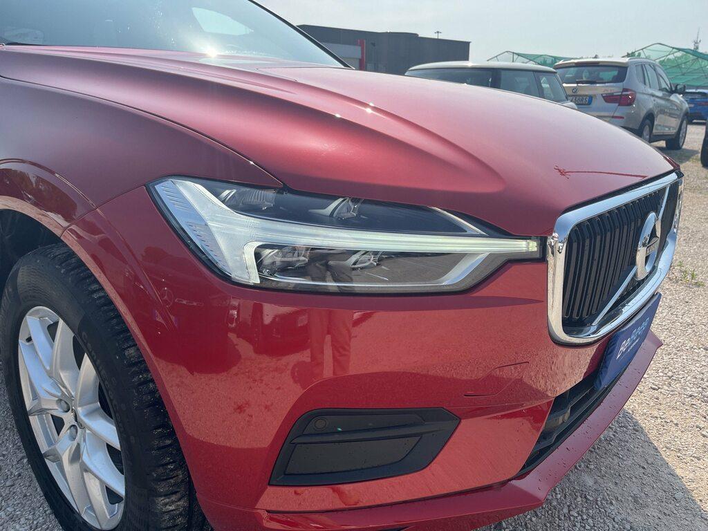 Volvo XC60 2.0 B4 Momentum Pro awd auto