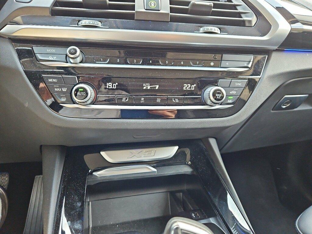 BMW X3 xdrive20d mhev 48V xLine auto