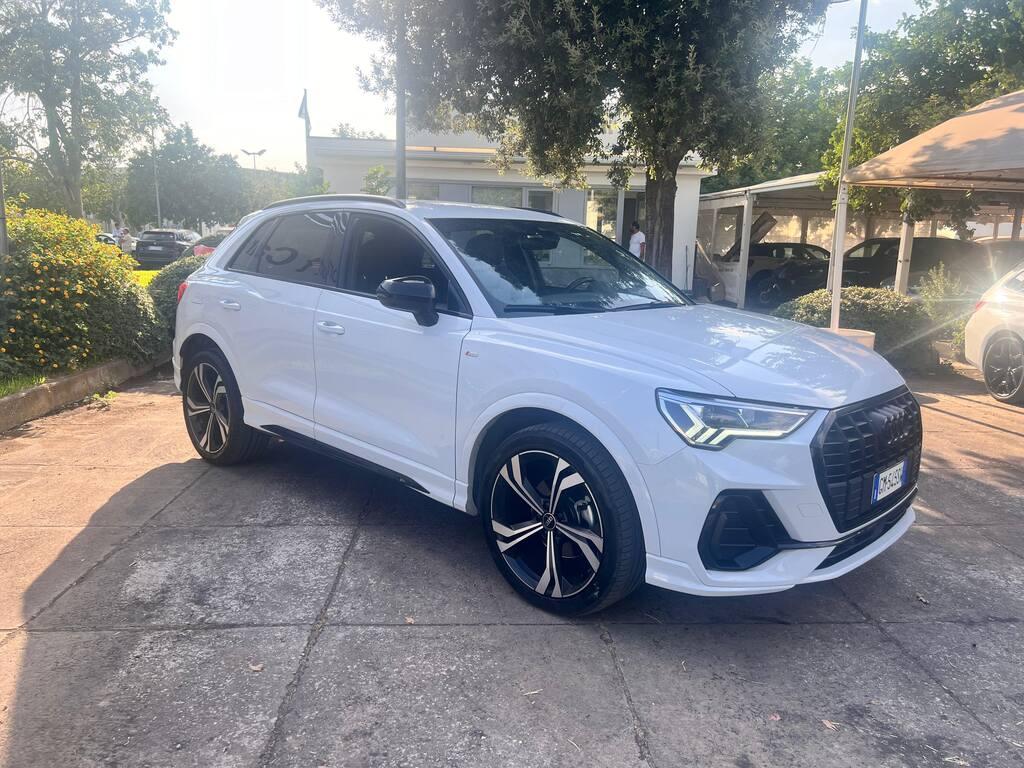 Audi Q3 35 2.0 tdi S Line Edition s-tronic