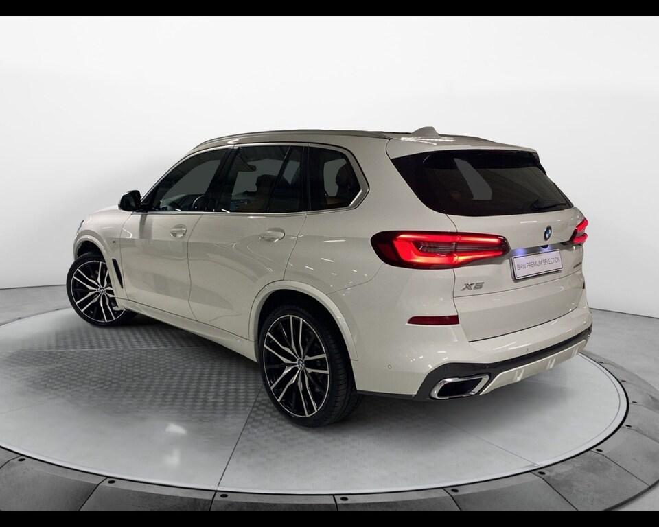 BMW X5 xdrive40d mhev 48V Msport auto