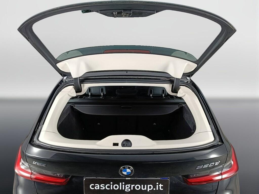 BMW Serie 3 320d Touring mhev 48V xdrive Luxury auto