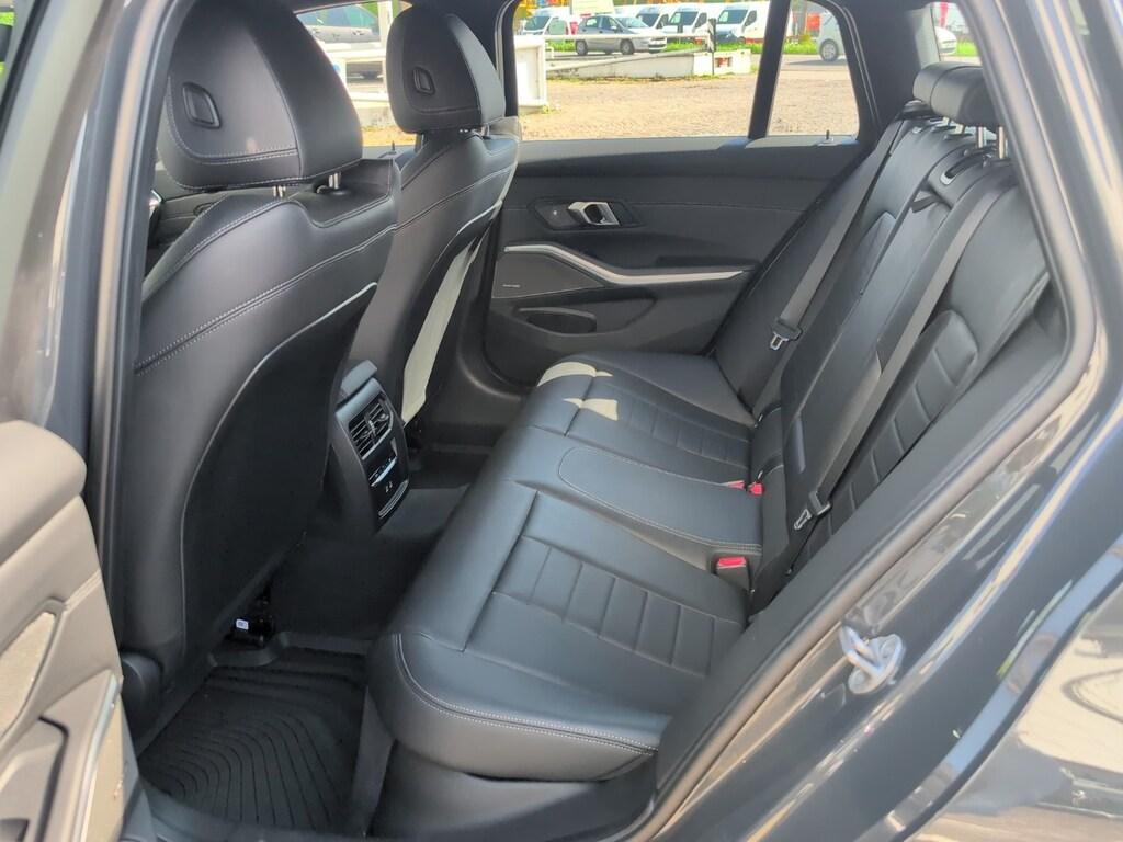 BMW Serie 3 M M340d Touring mhev 48V xdrive auto