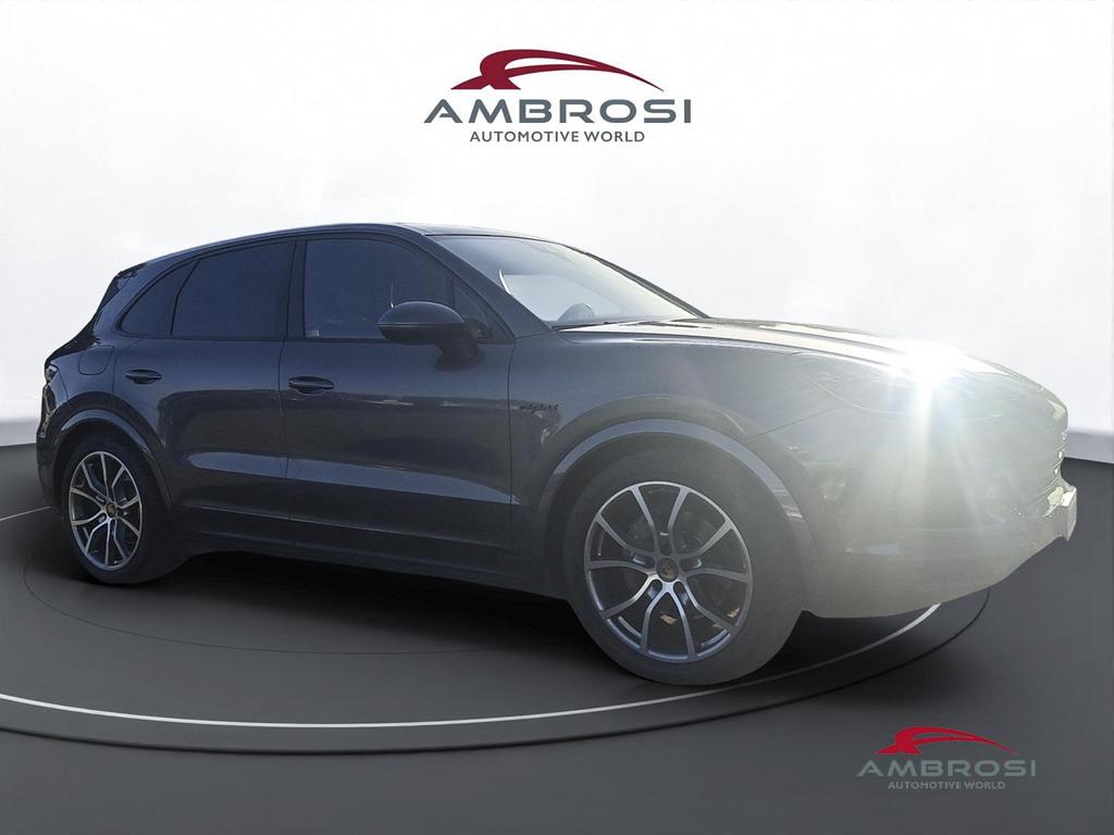 Porsche Cayenne 3.0 e-hybrid tiptronic