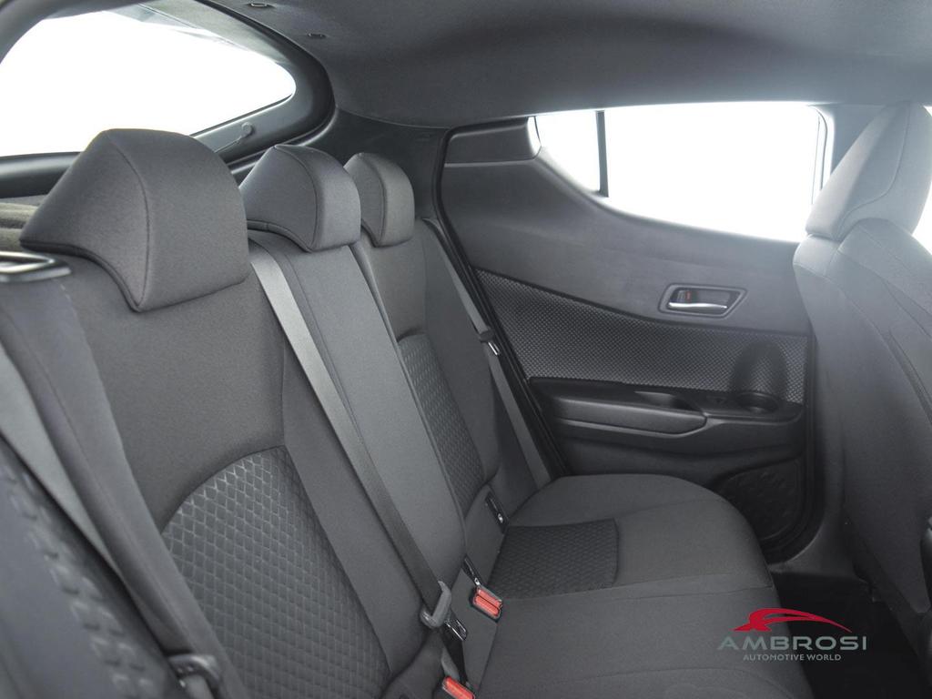 Toyota C-HR 1.8h Active e-cvt