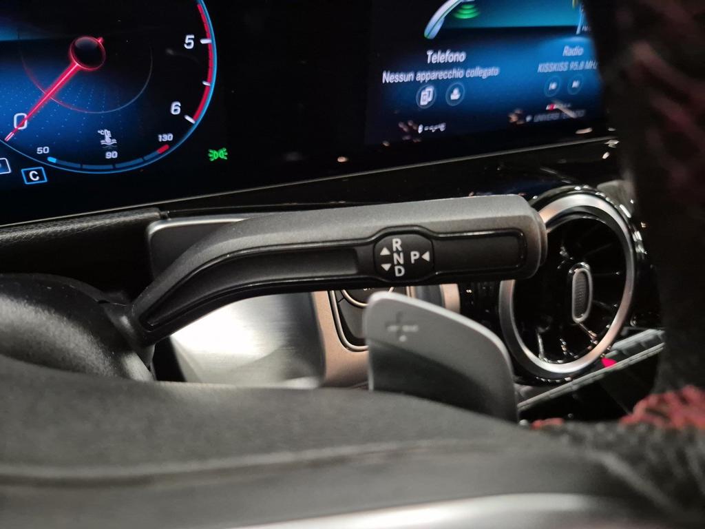 Mercedes GLB 200 d Premium auto