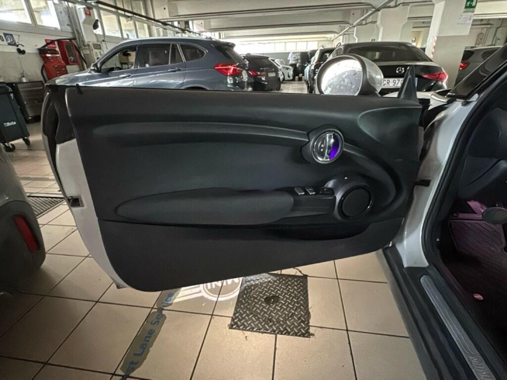 Mini Cooper D Cabrio 1.5 Cooper D Hype Auto