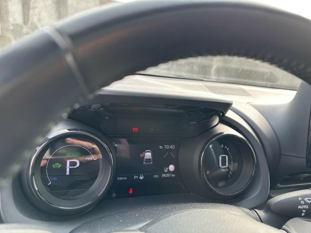 Toyota Yaris 1.5 hybrid Lounge