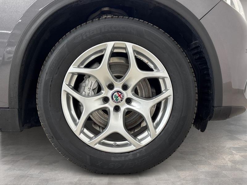 Alfa Romeo Stelvio 2.2 t Business Q4 190cv auto