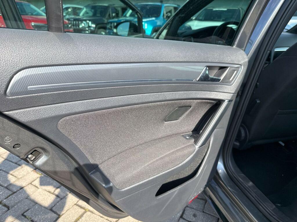 Volkswagen Golf 5p 1.6 tdi Sport 115cv dsg