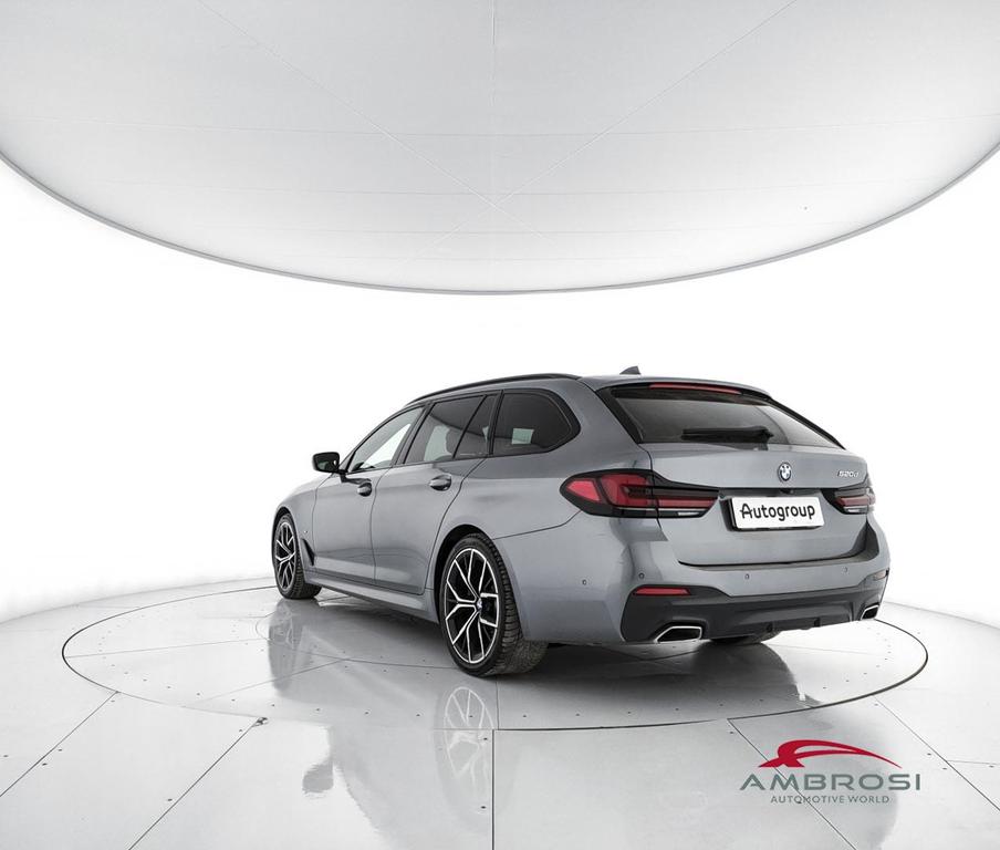 BMW Serie 5 518d Touring mhev 48V Msport auto