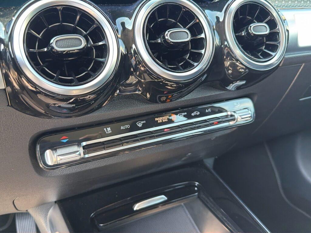 Mercedes GLB 180 d Progressive Advanced auto