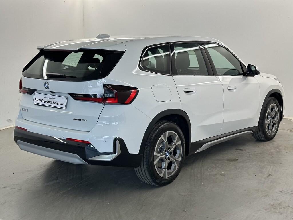 BMW iX1 edrive 20 X-Line