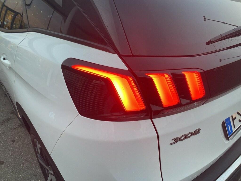 Peugeot 3008 1.2 puretech t. Allure s&s 130cv my18