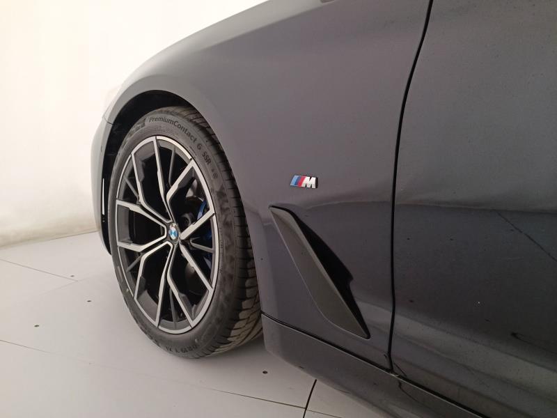 BMW Serie 5 530d Touring mhev 48V xdrive Msport auto