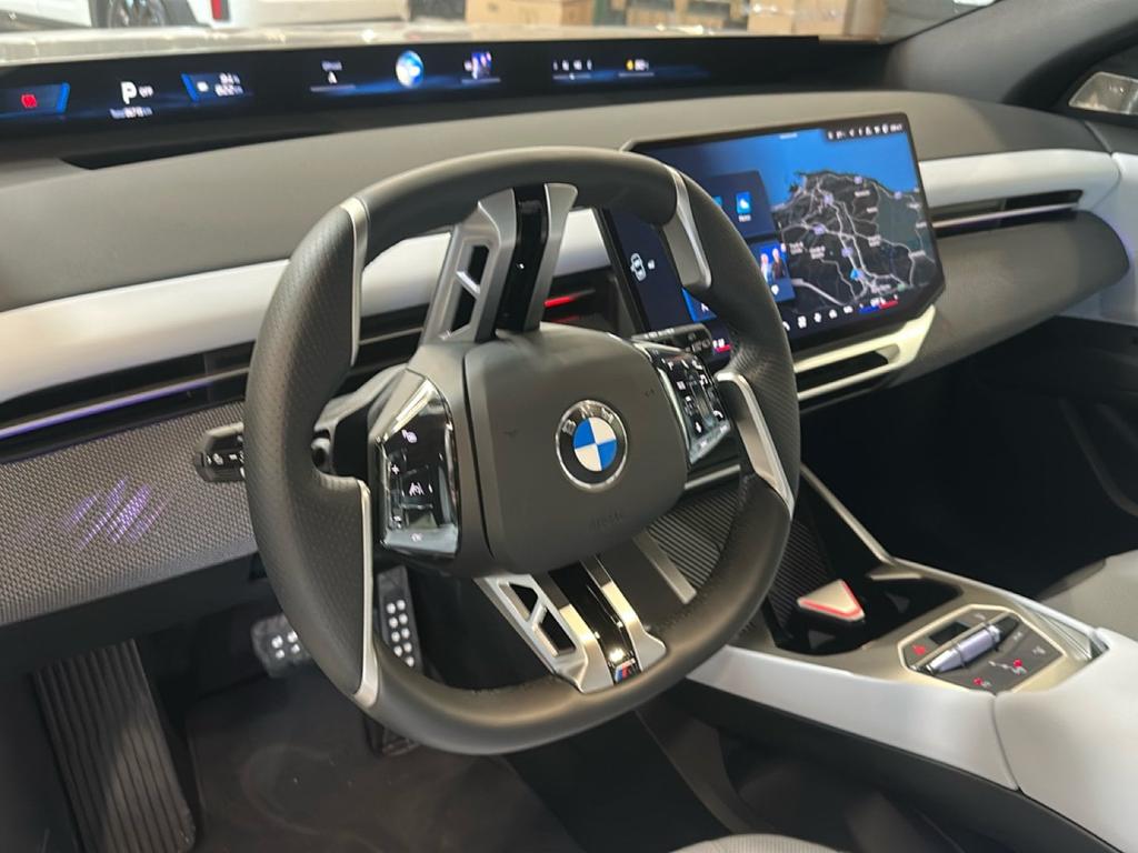 BMW iX3 50 xdrive Msport