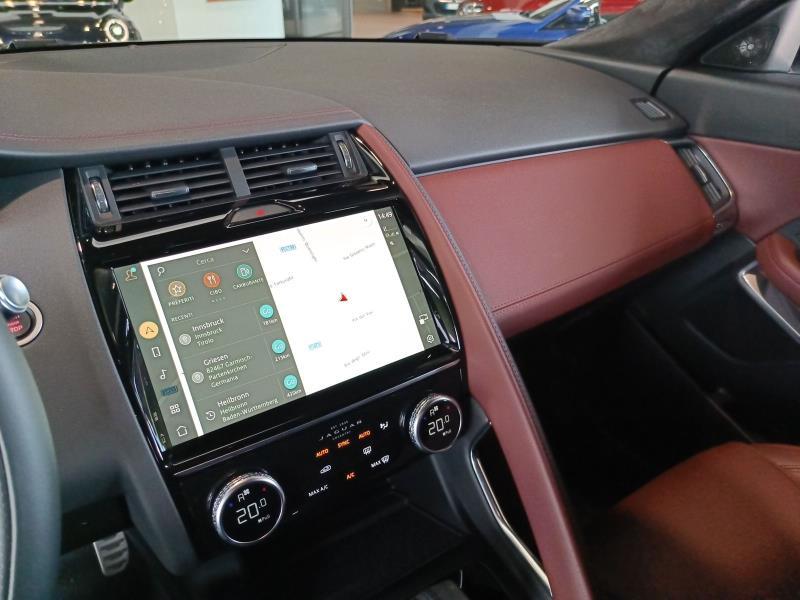 Jaguar E-Pace 2.0 D163 R-Dynamic awd auto