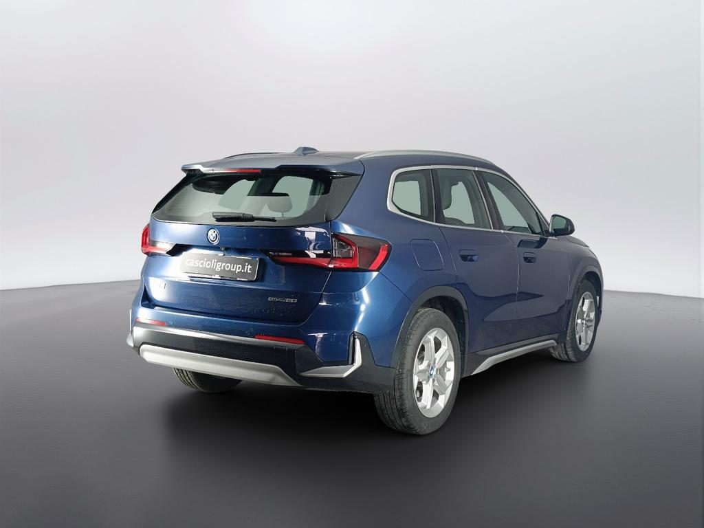 BMW iX1 edrive 20 X-Line