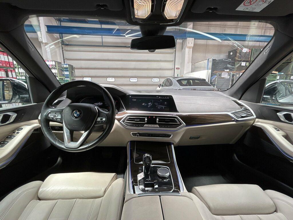 BMW X5 xdrive40d mhev 48V xLine auto