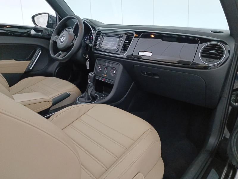 Volkswagen Maggiolino Cabrio 1.6 tdi Design 105cv