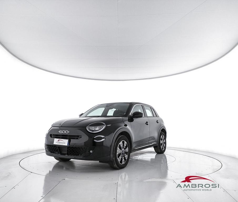 Fiat 600 1.2 hybrid 136cv auto