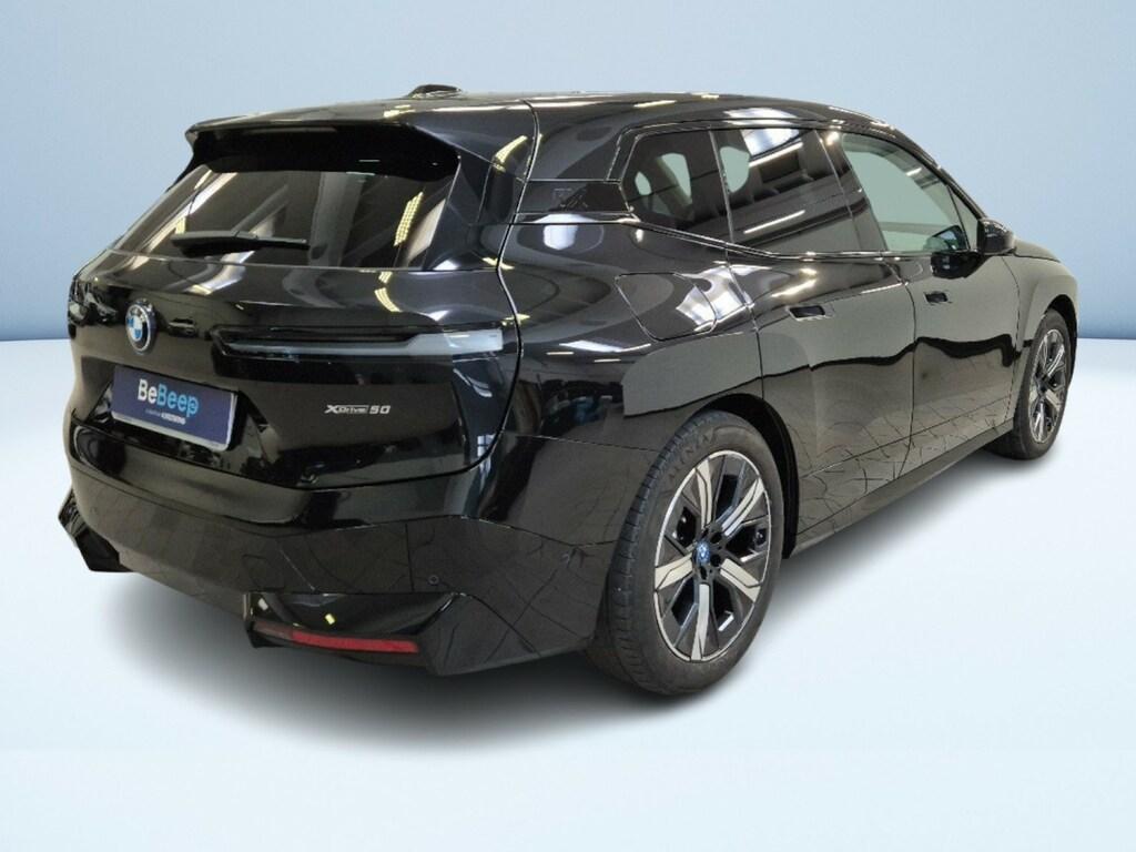 BMW iX xdrive50 pacchetto sportivo