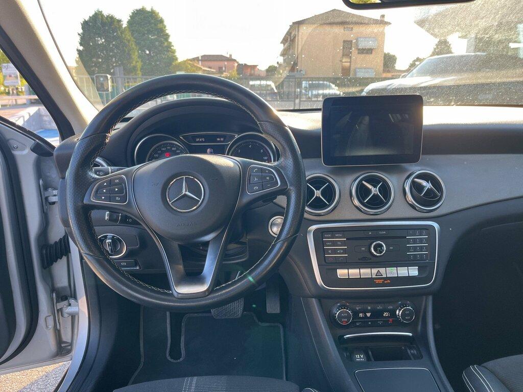 Mercedes GLA 200 d Sport auto