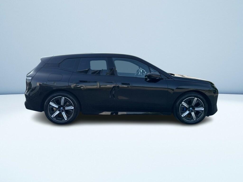 BMW iX xdrive50 pacchetto sportivo