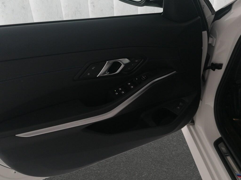 BMW Serie 3 320d Touring mhev 48V Msport xdrive auto