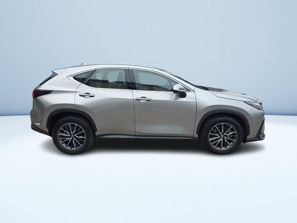 Lexus NX 2.5 hybrid Business 4wd e-cvt