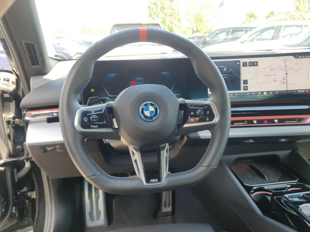 BMW i5 M i5 M60 M Sport Pro