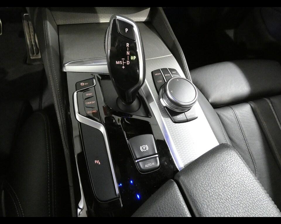 BMW Serie 5 520d mhev 48V xdrive Msport auto