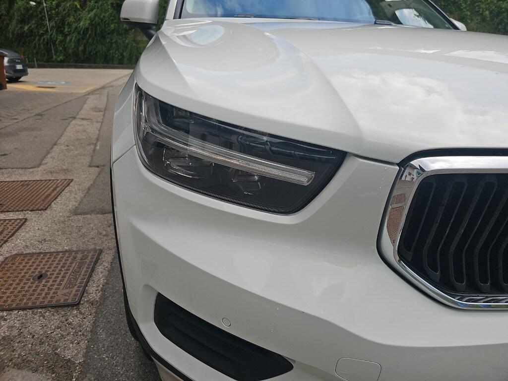 Volvo XC40 2.0 D4 Momentum Pro awd geartronic my21