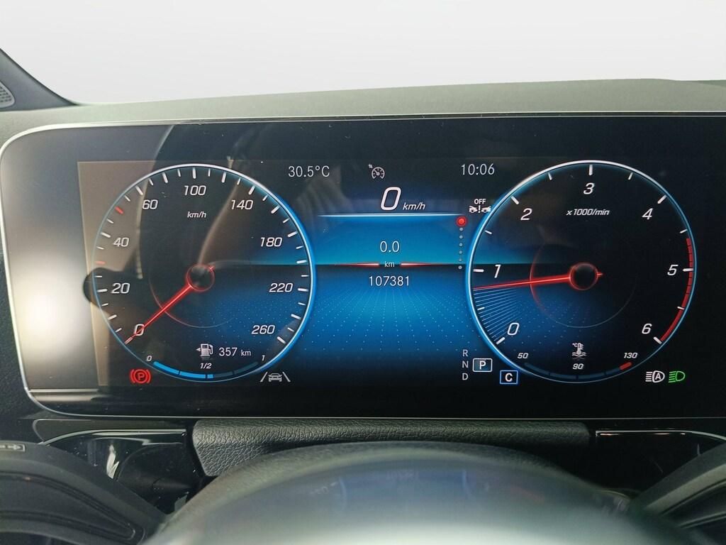 Mercedes GLA 180 d Premium auto