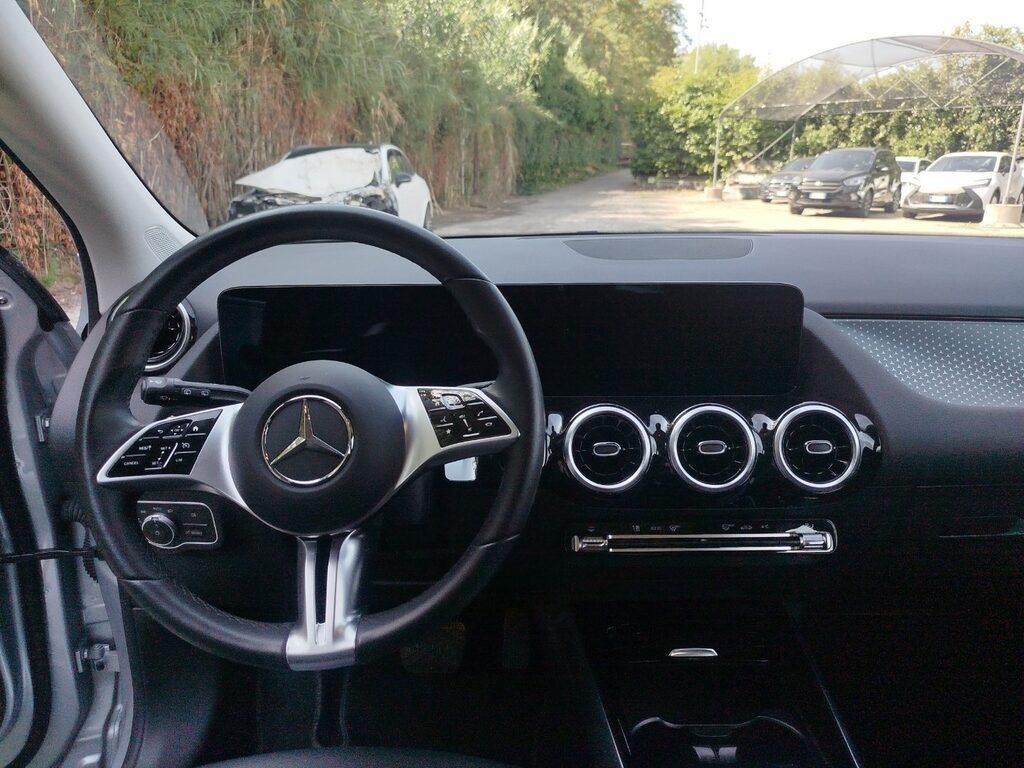 Mercedes GLA 180 d Progressive Advanced auto