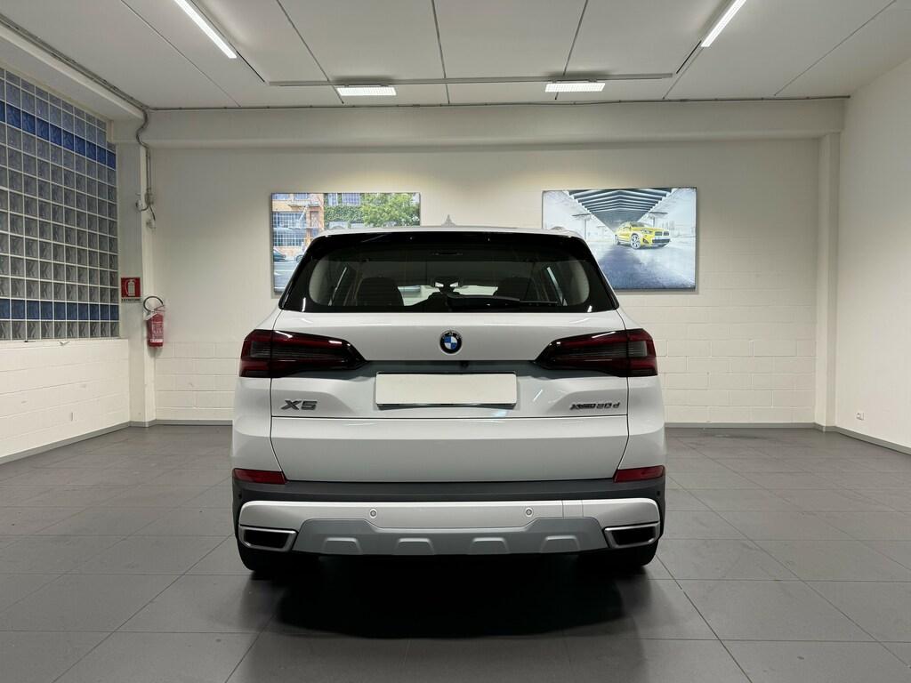 BMW X5 xdrive30d mhev 48V xLine auto