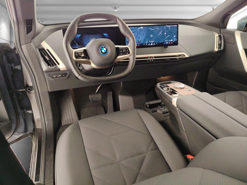 BMW iX xdrive50 pacchetto sportivo
