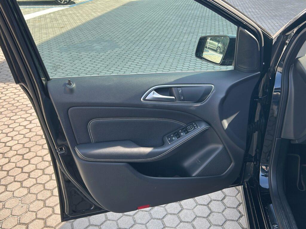 Mercedes Classe B 180 d Sport Tech