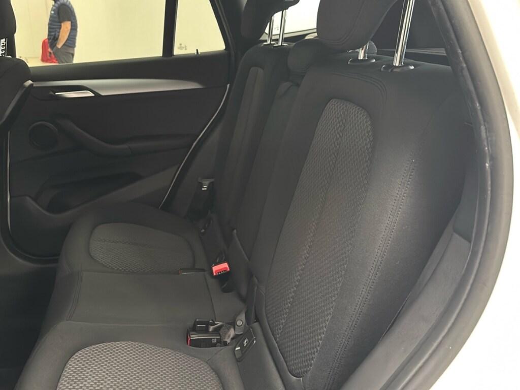 BMW X1 sdrive18d Business auto